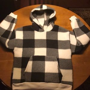 American Eagle Outfitters checkered fluffy hoodie